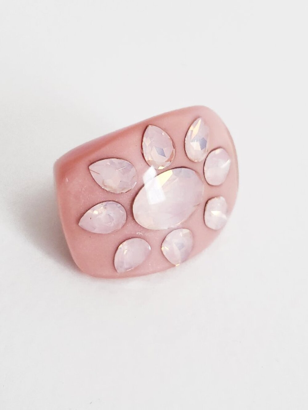 Luc Kieffer Pink Swarovski Crystal Ring Resin 6.5 NWOT